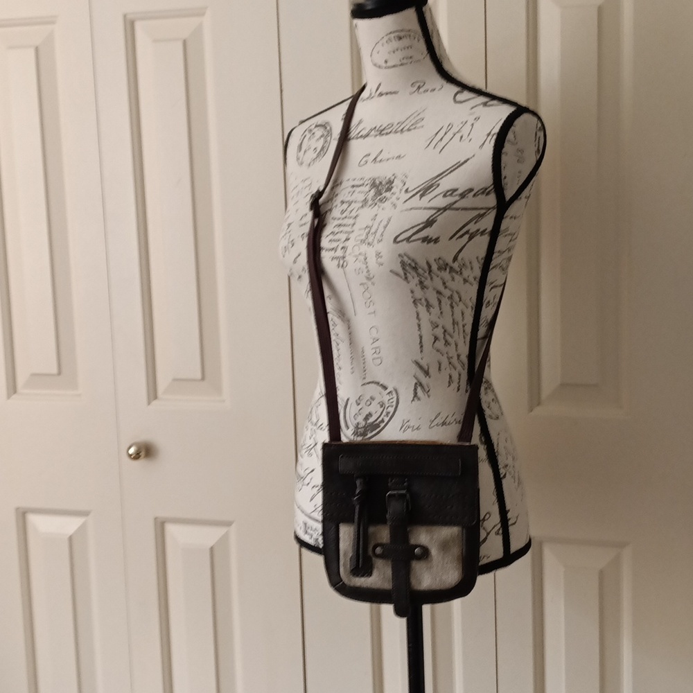 LAST CALL Sherbpani Slim Crossbody Bag - Picture 2 of 7